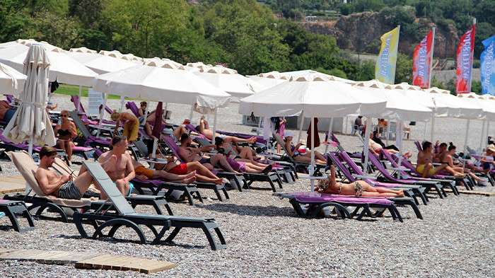 9 g&uuml;nl&uuml;k bayram tatili, rezervasyonları uzattı, boş yatak bulmak zorlaştı 