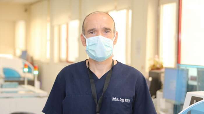 Prof. Dr. Mutlu: “İki haftadır vakalarda ılımlı bir düşüş var”   