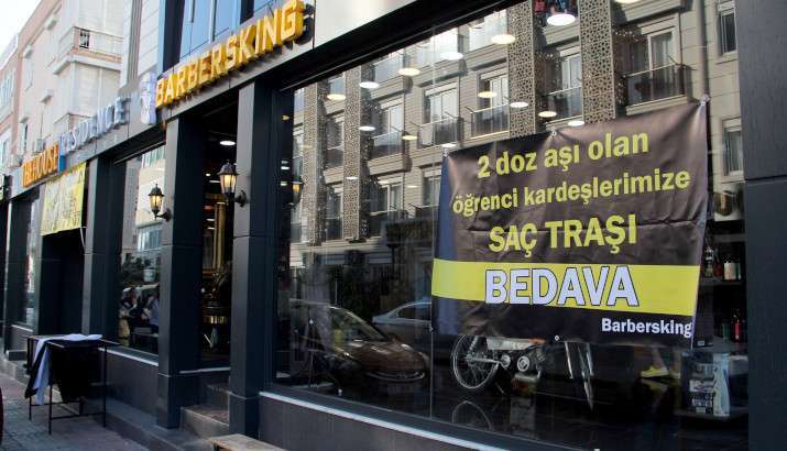 2 doz aşı olan öğrenciye, saç tıraşı ücretsiz 