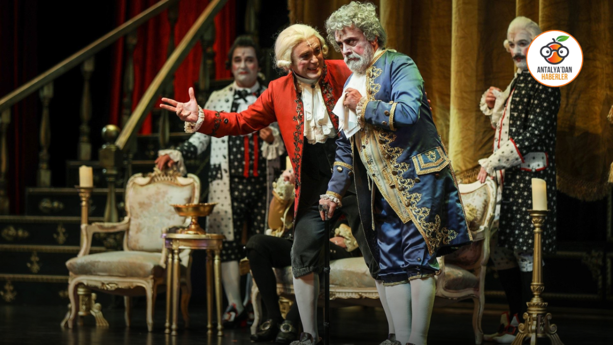 5 yıldır kapalı gişe oynuyor: Amadeus, Antalya'da sanatseverlerle buluşuyor