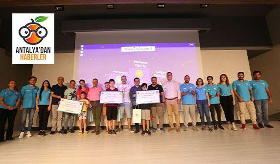 Aileler ve çocuklar Kepez’de bilimle tanıştı