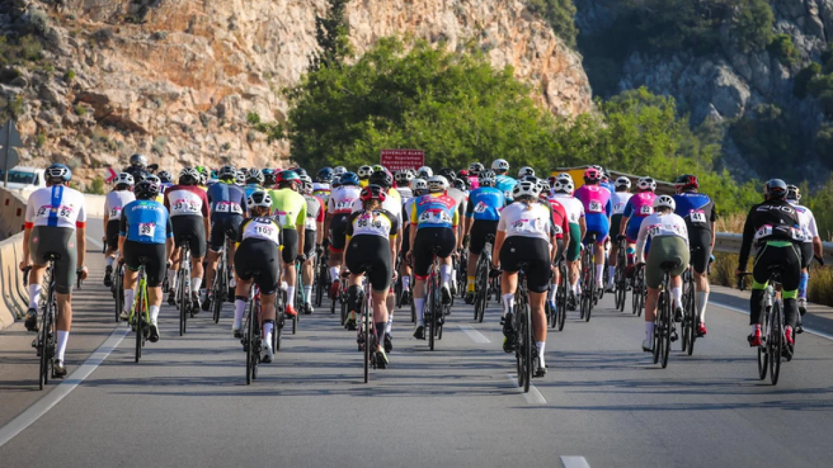 AKRA Gran Fondo Antalya&rsquo;ya 15 &uuml;lkeden 578 sporcu katılacak