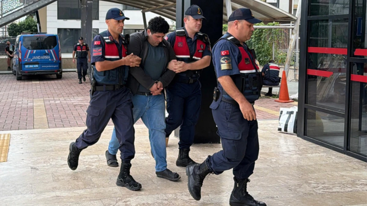 Alanya&rsquo;da kuşları &ouml;ld&uuml;r&uuml;p sanal medyada paylaşan ş&uuml;pheli tutuklandı