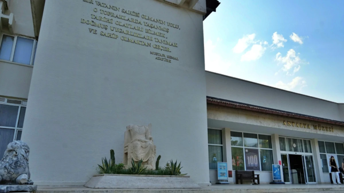 Antalya Arkeoloji Müzesi'nde tadilat başladı, ziyaretçilere kapatıldı 