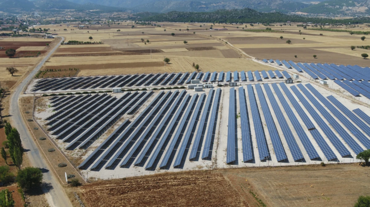 Antalya B&uuml;y&uuml;kşehir'den &ccedil;ift&ccedil;ilere 6 yılda 403 milyon TL'lik elektrik desteği   