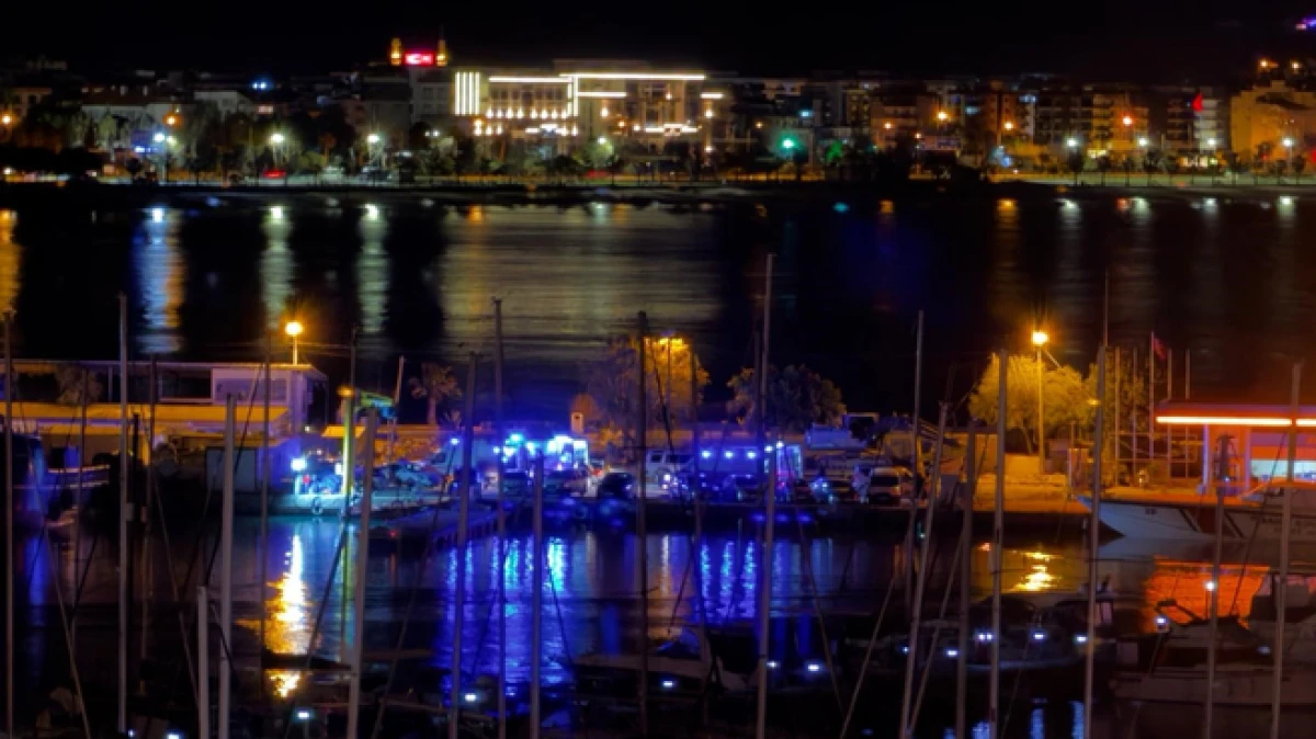 Antalya Finike a&ccedil;ıklarında m&uuml;ltecileri taşıyan bot battı, &ouml;l&uuml; ve yaralılar var 