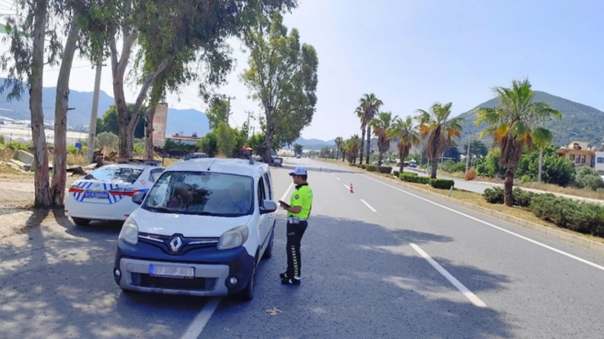 Antalya’da 1 haftada 57 bin araç denetlendi, 16 bin sürücüye ceza   