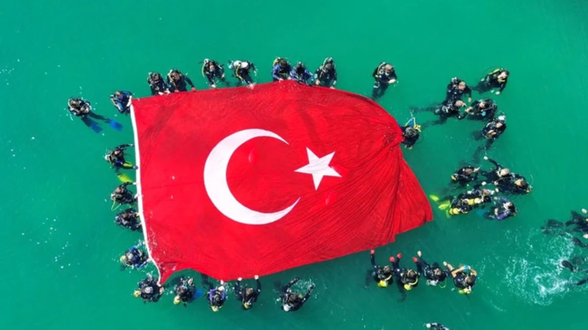 Antalya'da 'dumansız plaj' uygulaması hayata ge&ccedil;iyor 