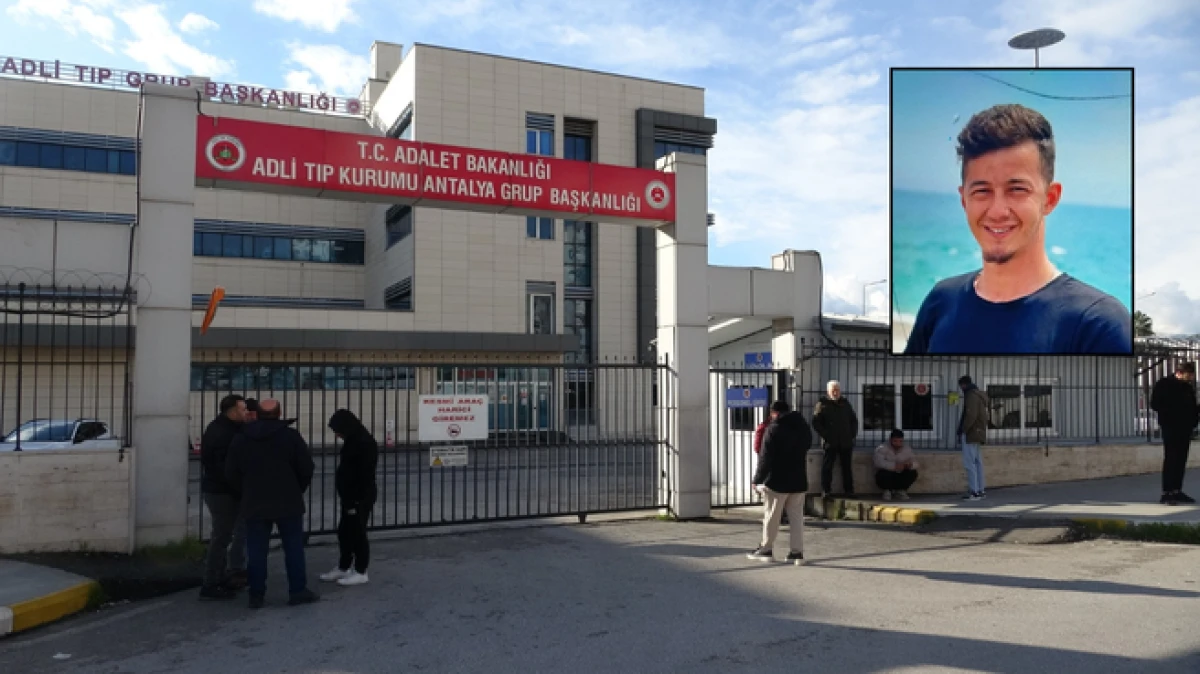 Antalya&rsquo;da emanet aldığı motosikletle ge&ccedil;irdiği kazada hayatını kaybetti   