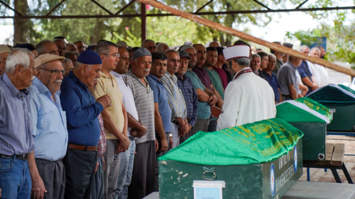 Antalya&rsquo;da eşi, kayınvalidesi ve kayınpederini &ouml;ld&uuml;ren ş&uuml;pheli, ormanda yakalandı