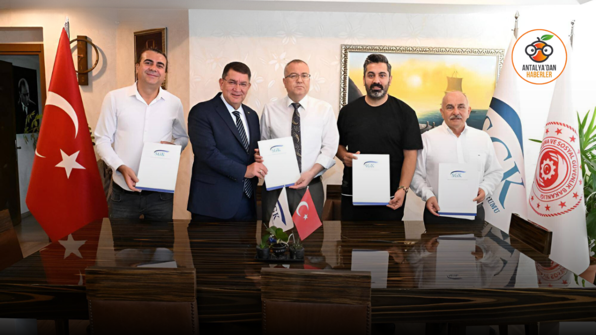 Antalya’da esnaftan emeklilere özel indirim   