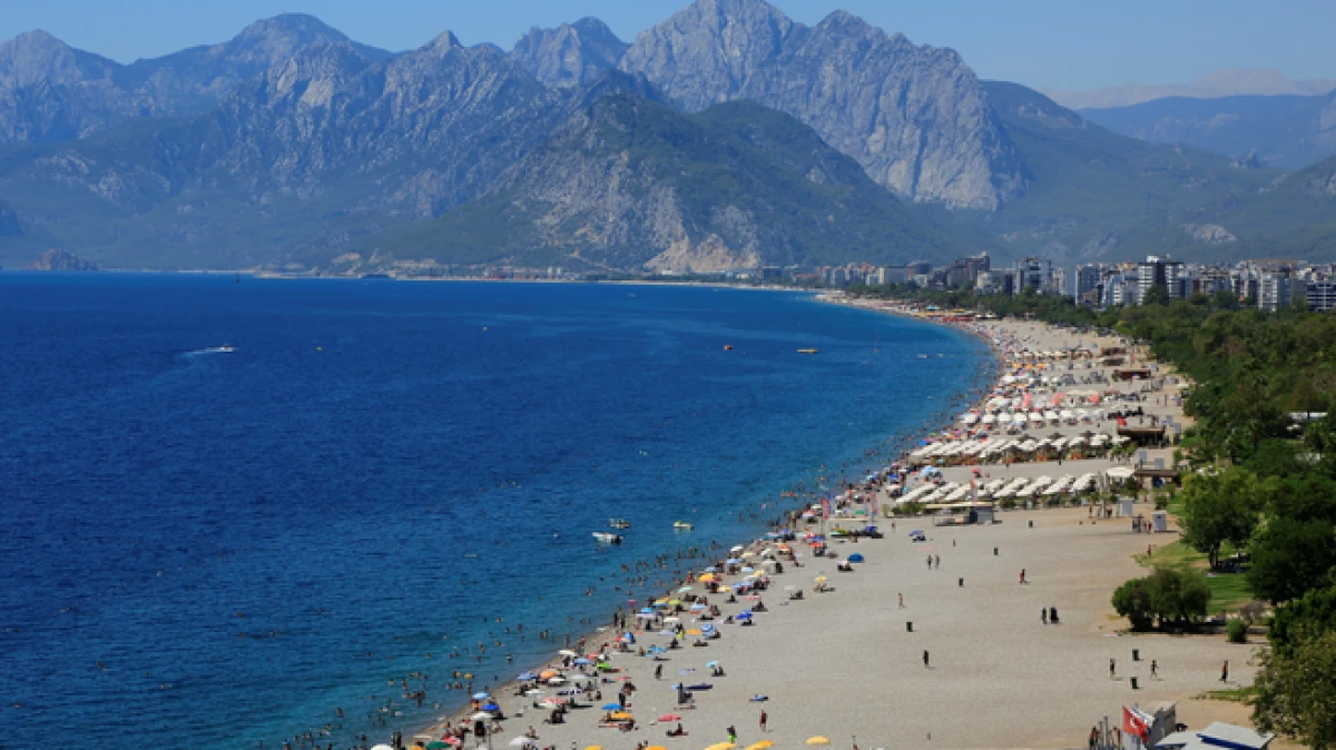 Antalya'da fiyat indirimine rağmen otellerde doluluk beklenti altında kaldı   