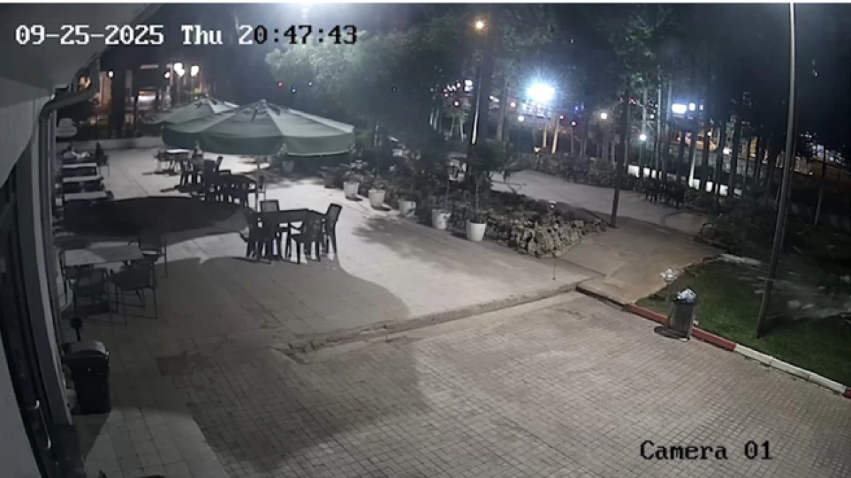 Antalya'da gökten düşen buz kütlesi görenleri şaşırttı 
