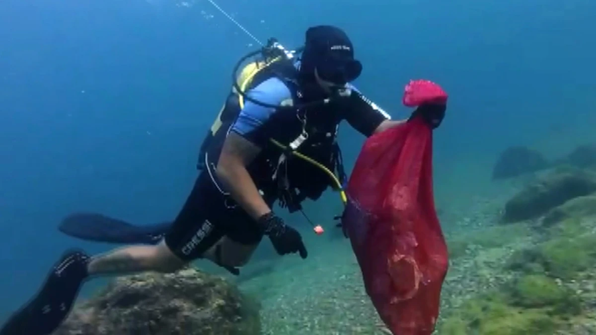 Antalya&rsquo;da Hıdırellez dilekleri deniz canlılarını tehdit ediyor