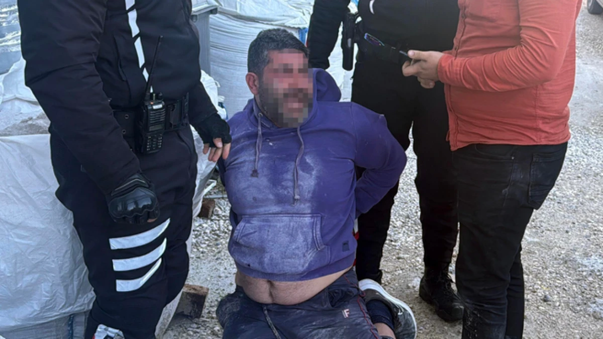 Antalya&rsquo;da maaşını alamadığı iddiasıyla iş yerini ateşe verdi