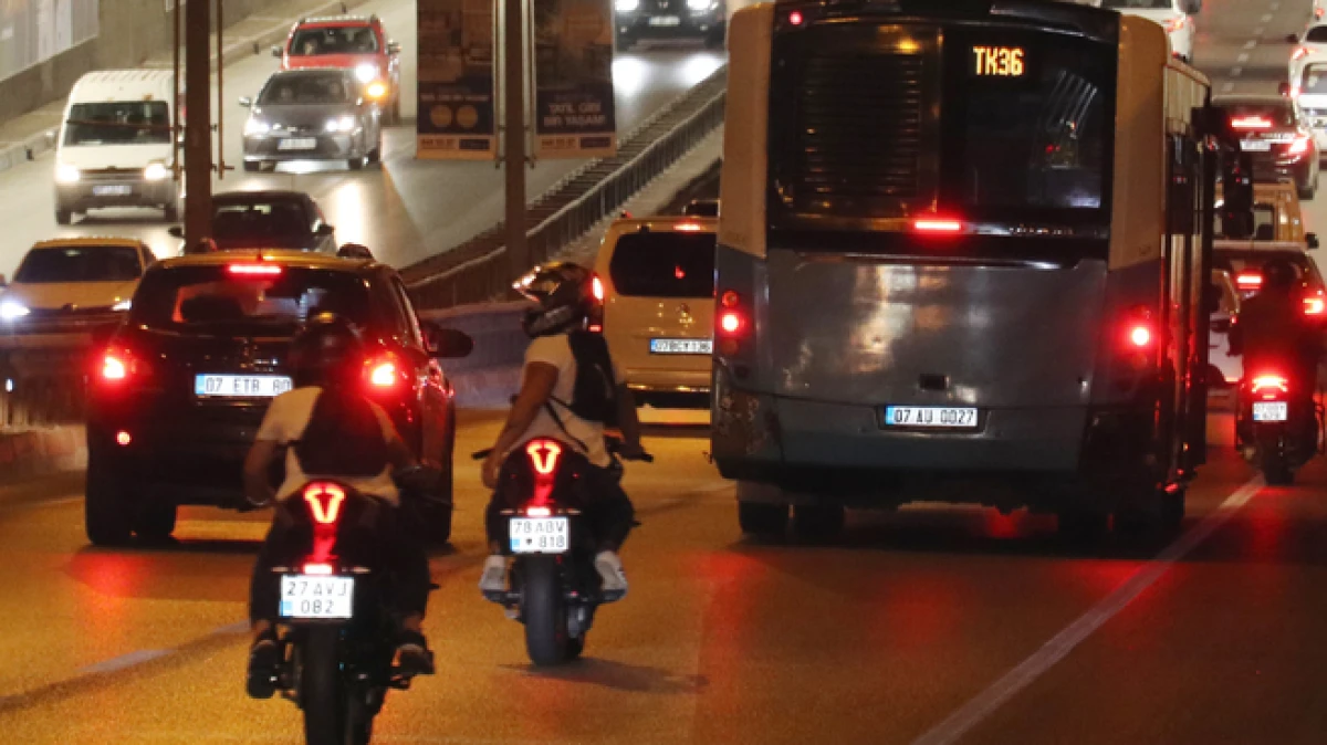 Antalya&rsquo;da motosiklet yoğunluğu dikkat &ccedil;ekiyor: 559 bin 493 motosiklet trafikte