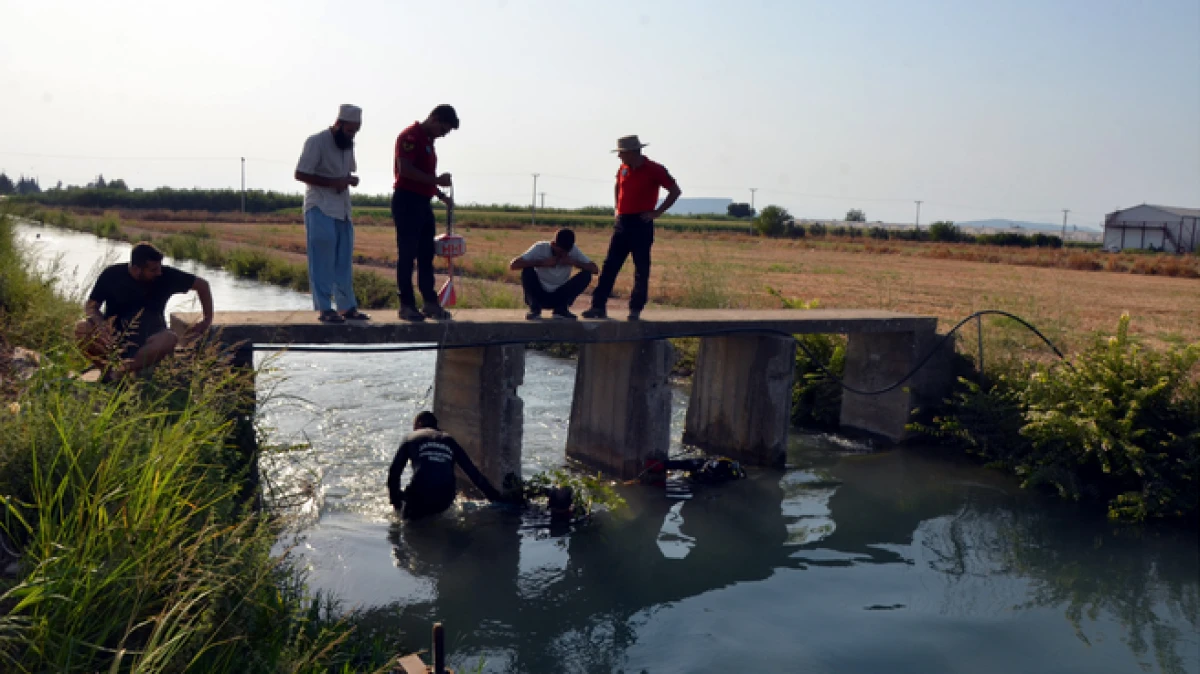 Antalya&rsquo;da motosikleti kanal kenarında bulunan kayıp sera iş&ccedil;isi aranıyor