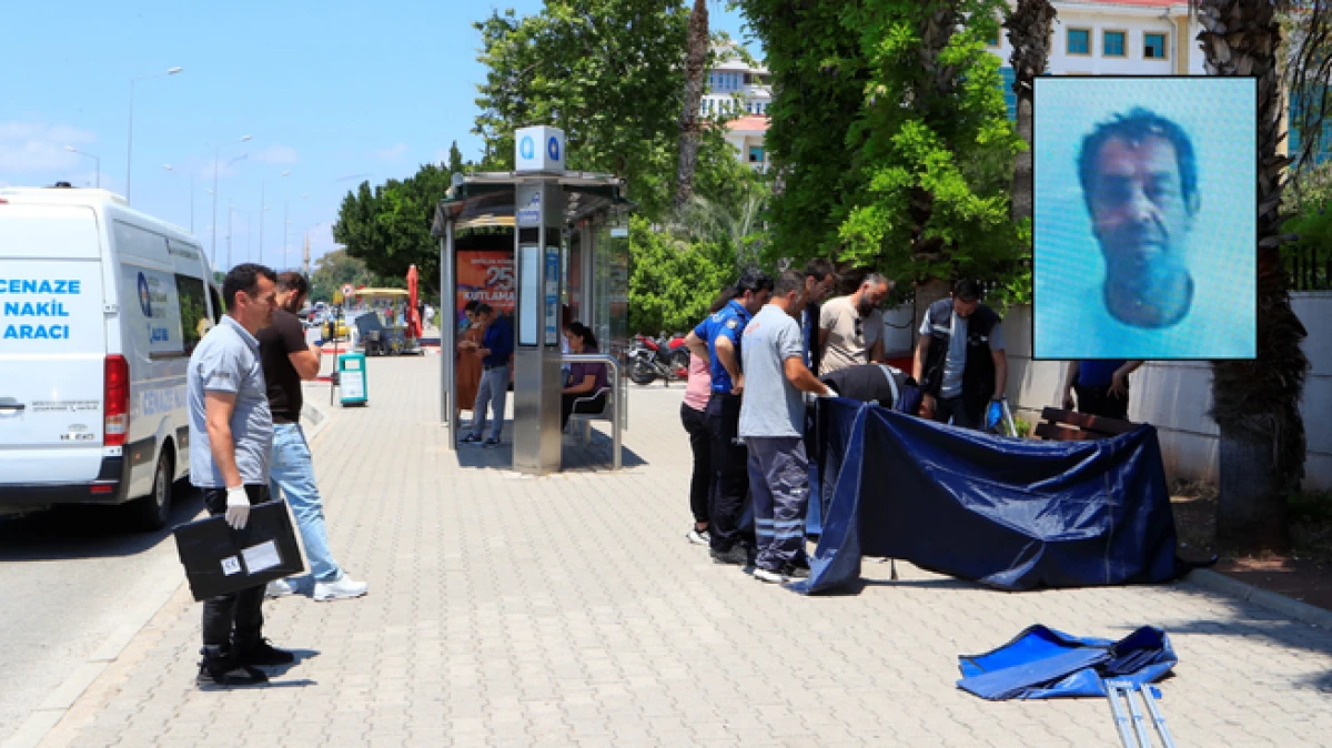 Antalya&rsquo;da otob&uuml;s durağındaki bankta &ouml;l&uuml; bulundu 