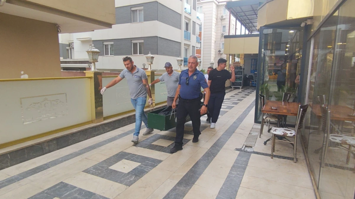 Antalya&rsquo;da Rus turist otel koridorunda &ouml;l&uuml; bulundu