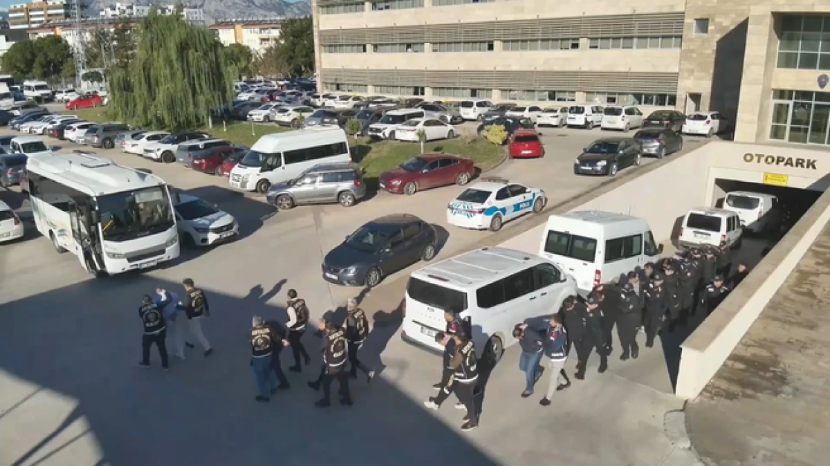 Antalya'da 'sahte polis' operasyonu ile 4 milyon dolarlık kripto vurgunu