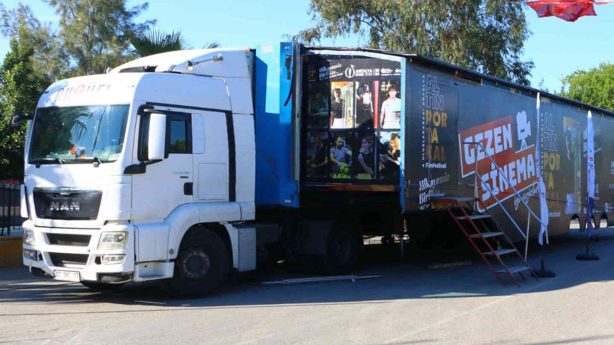 Antalya’da Sinema Tırı ile film izlemeyen kalmayacak   