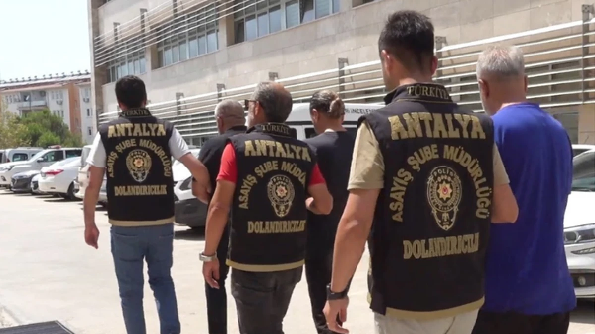 Antalya’da terfi etme vaadiyle 3,4 milyonluk dolandırıcılık: 2 tutuklama