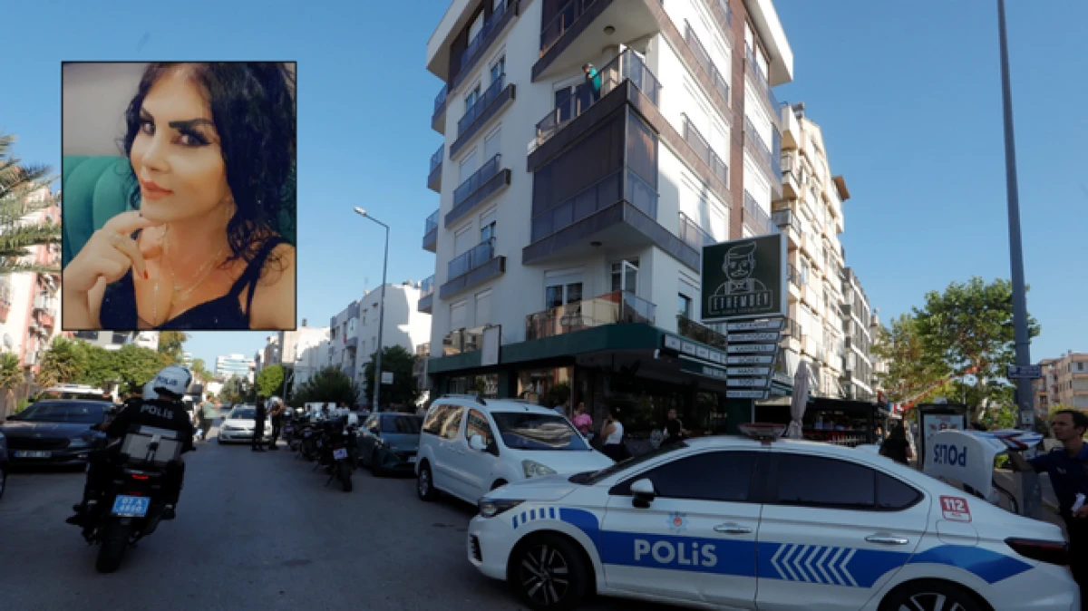 Antalya’da yaşadığı dairede boğazı kesilmiş olarak bulundu