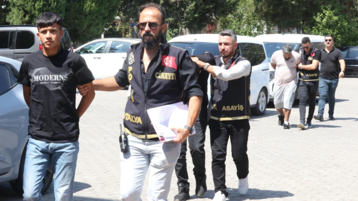 Antalya&rsquo;daki d&uuml;ğ&uuml;n cinayeti davasında 2 sanığa m&uuml;ebbet hapis cezası