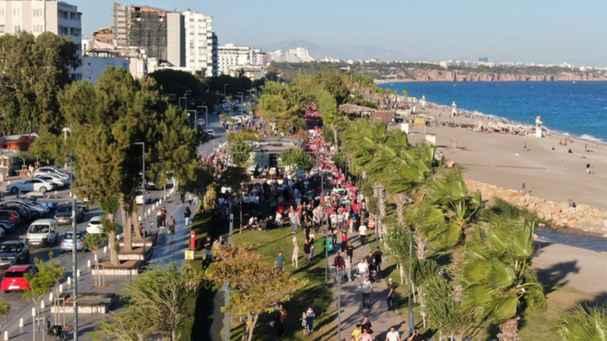 Antalyalılar Gazze için yürüdü   