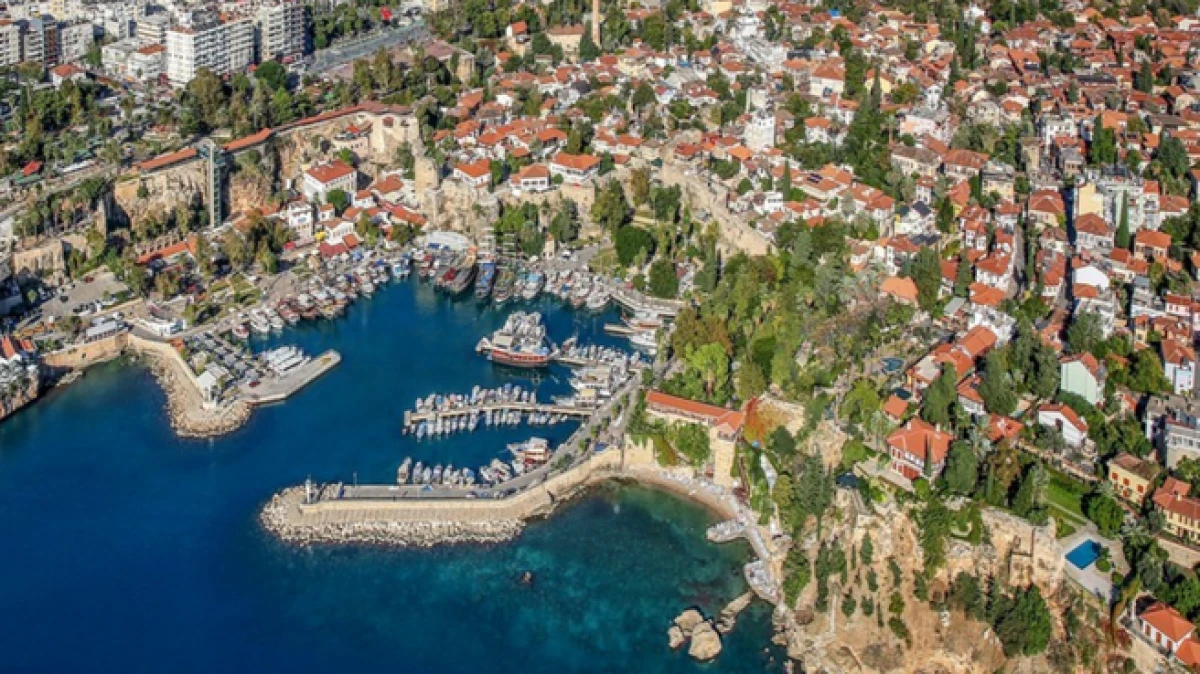 Antalya'nın n&uuml;fusu 2 milyon 777 bin 677 oldu 