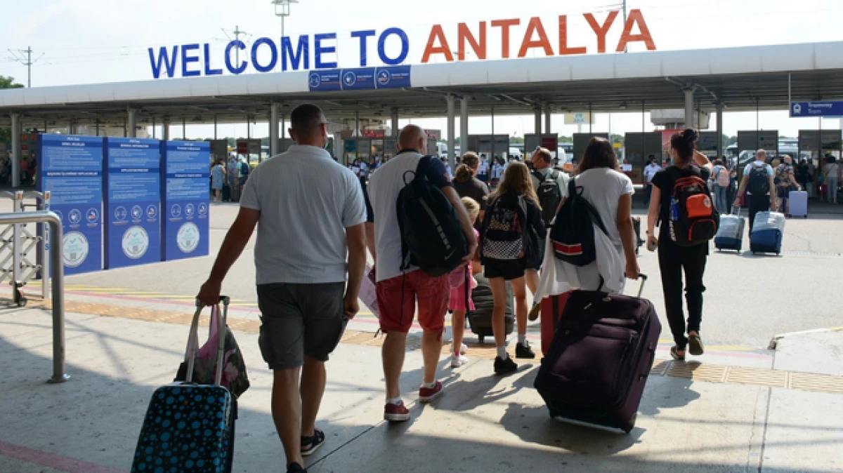 Antalya’yı 8 ayda 11,7 milyon kişi ziyaret etti