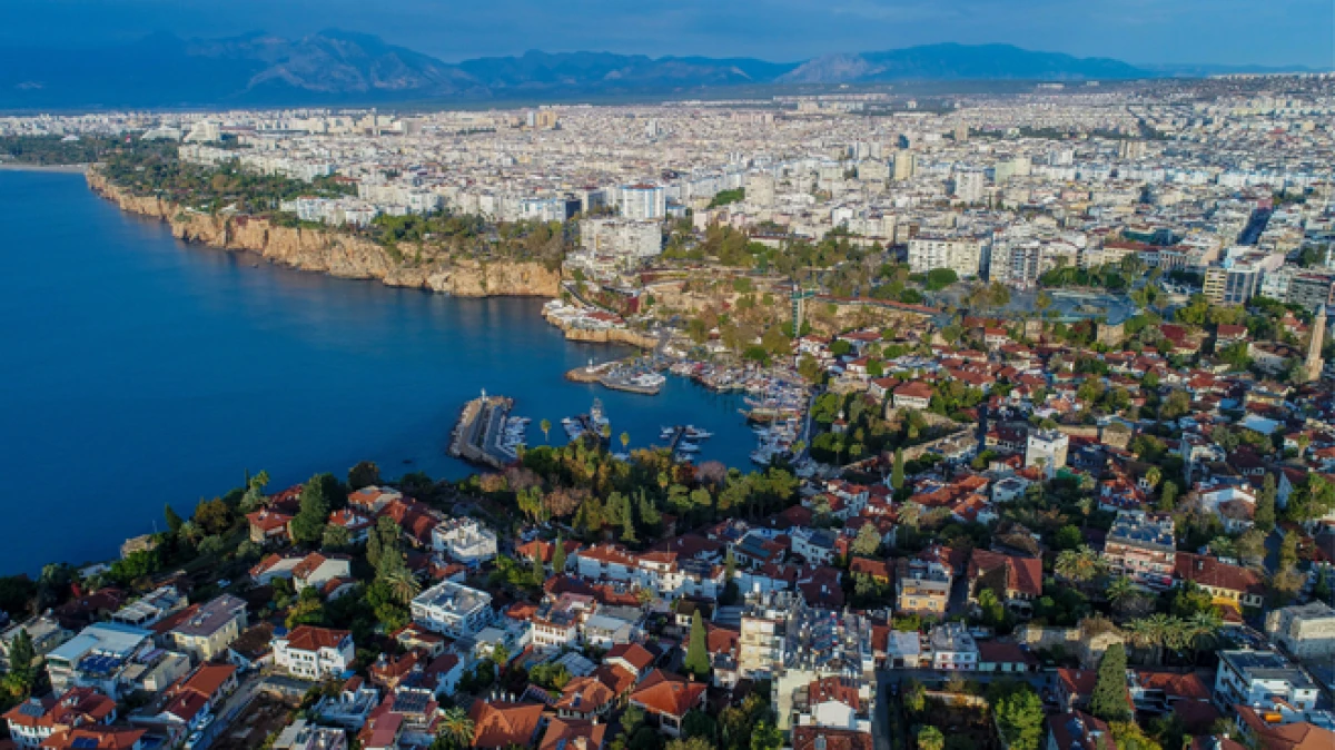 &Ccedil;inli yatırımcının Antalya&rsquo;da konuta ilgisi arttı 