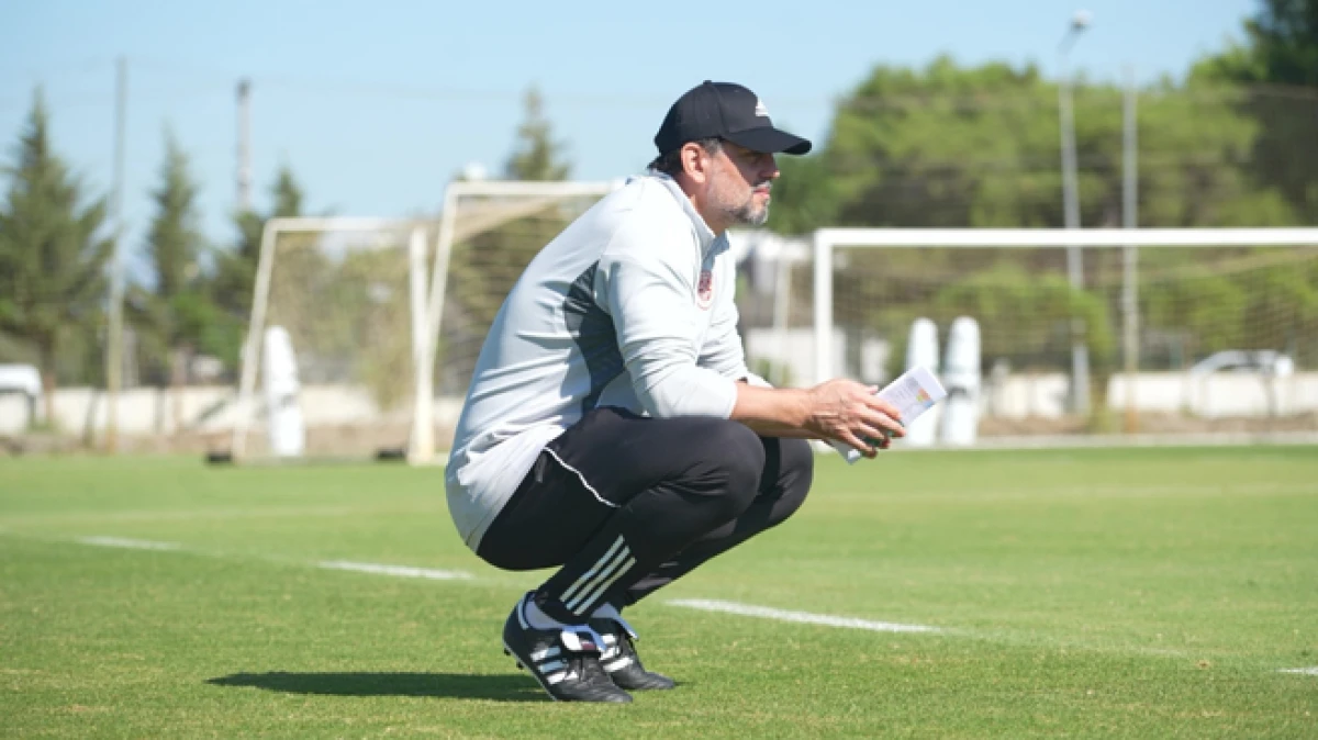 Erol Bulut, Antalyaspor ile ilk antrenmanına çıktı   