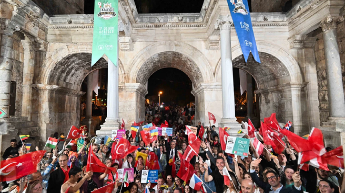 Kaleiçi Old Town Festivali 21 ülkeden 26 şehrin heyetlerini ağırlayacak   
