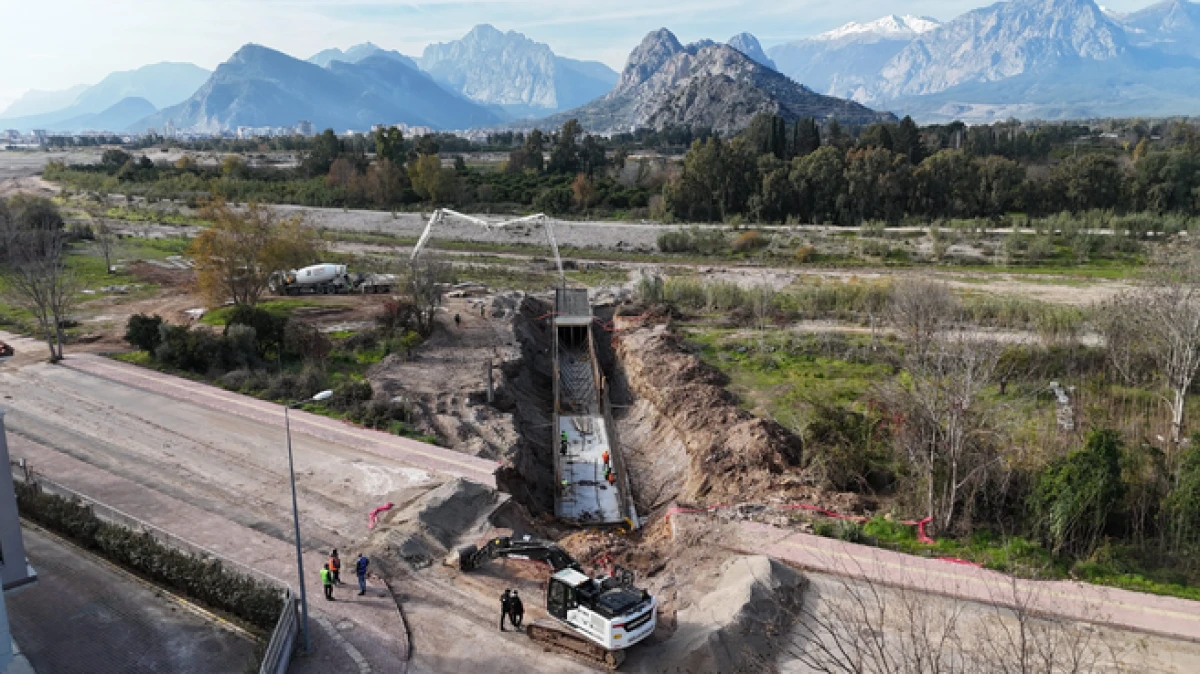 Konyaaltı'na ASAT'tan 60 milyon TL'lik yağmursuyu yatırımı   
