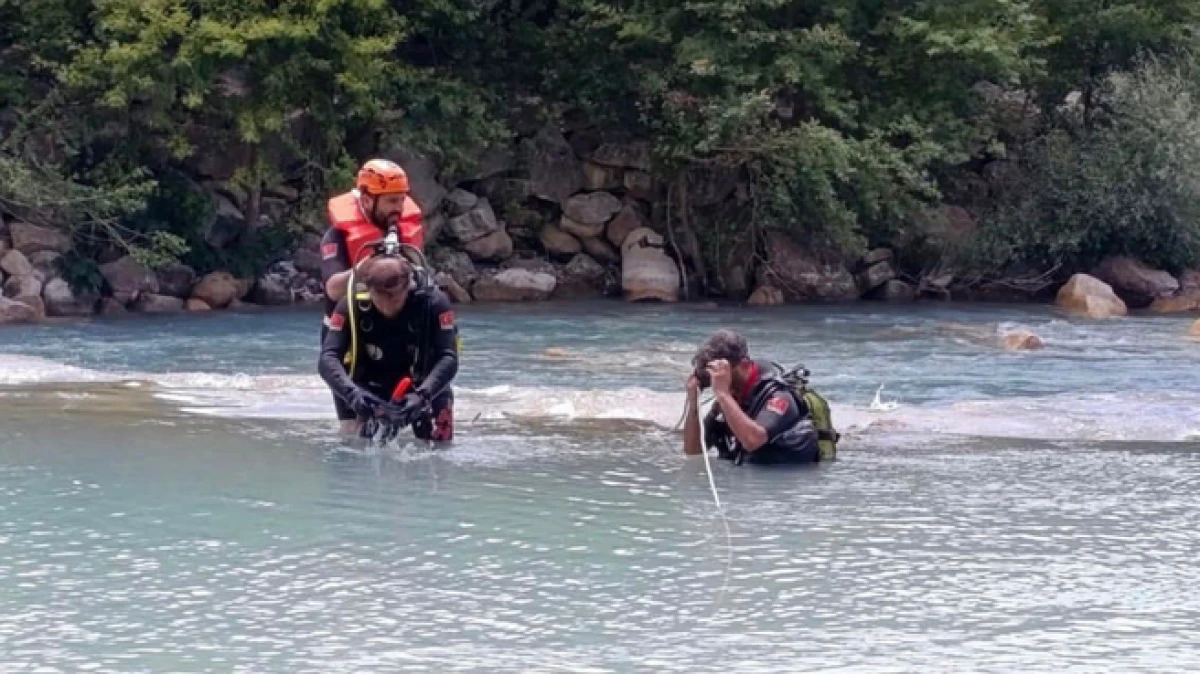 Manavgat&rsquo;ta serinlemek i&ccedil;in girdiği &ccedil;ayda kayboldu, 13 g&uuml;nd&uuml;r aranıyor