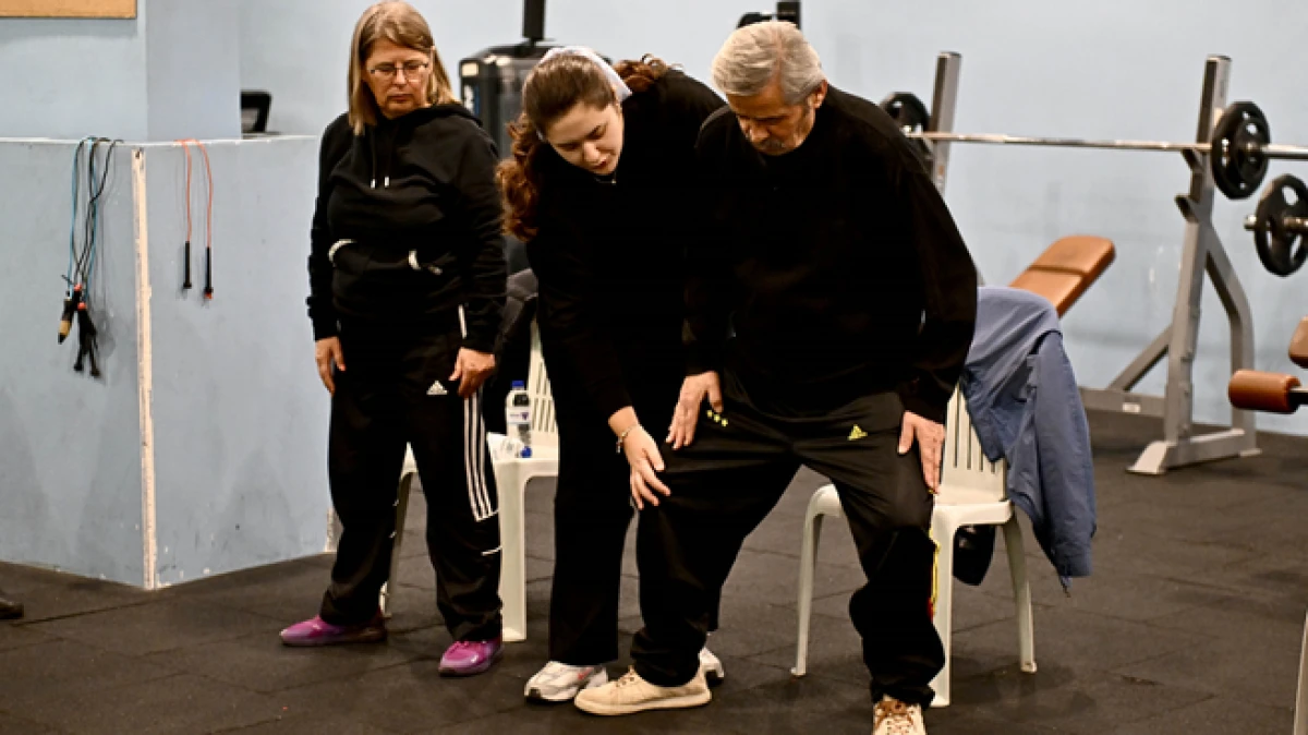 Muratpaşa'dan parkinson hastalarına destek