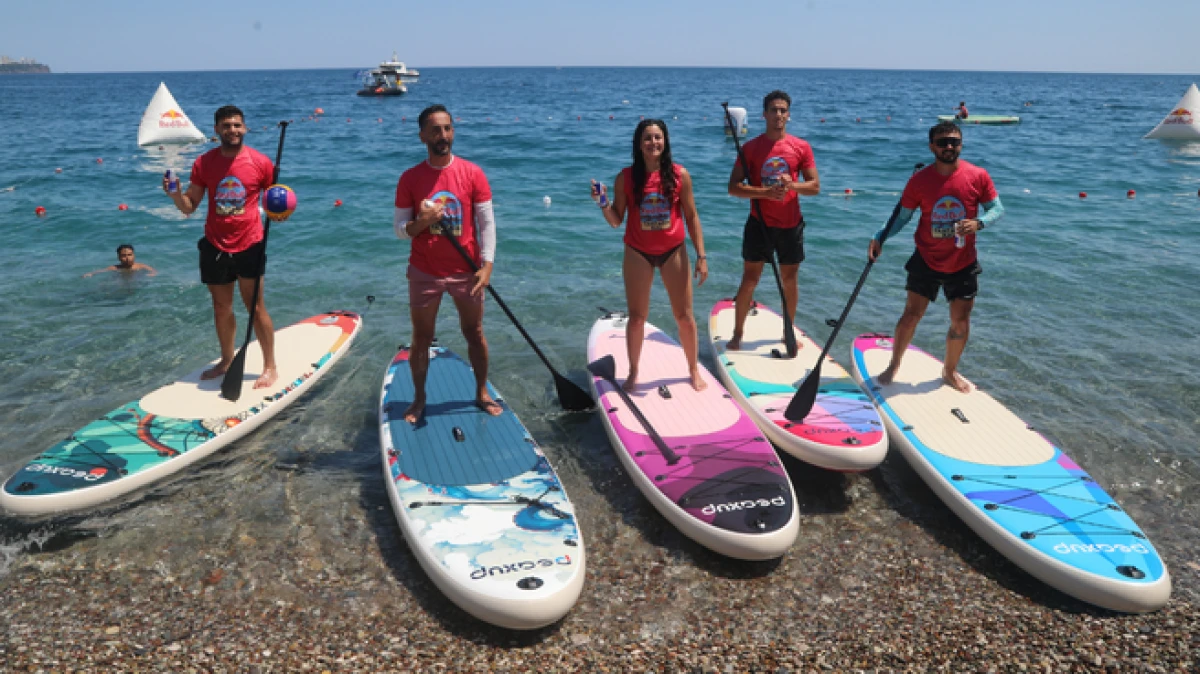 Red Bull &lsquo;Tahtada Kal&rsquo; etkinliği Antalya&rsquo;da yapıldı
