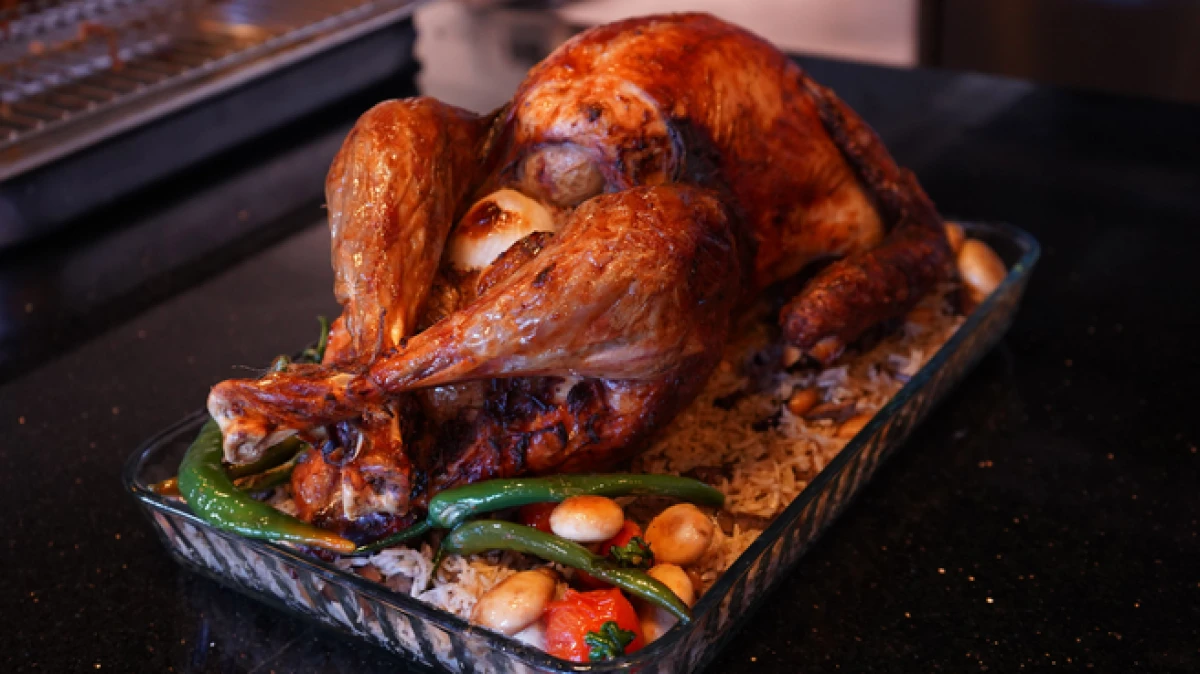 Yılbaşı sofraları i&ccedil;in uyarı &ldquo;Hindi tam pişmeden t&uuml;ketilmemeli&rdquo;